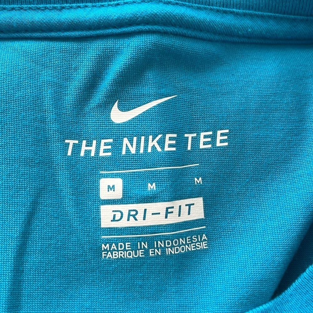 Nike• The Nike Tee Carolina Panthers Dry-Fit Long sleeved Women’s Tshirt,Sz M - Picture 10 of 11